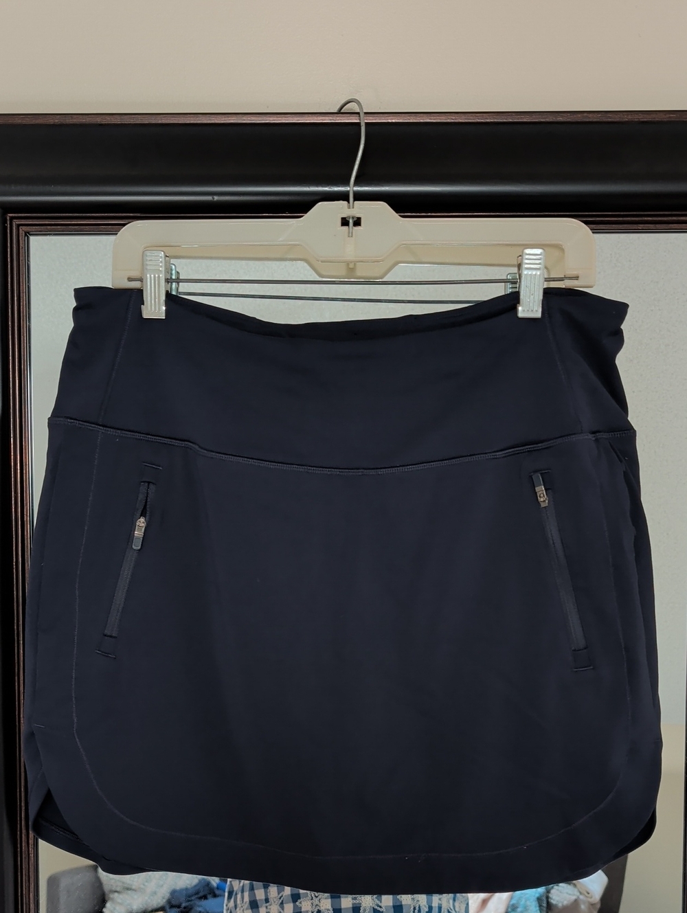 Athleta Women’s Navy Fairway Golf Active Skort with Zip Pockets